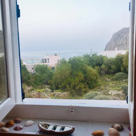 Dionysos Maisonette * Kamári